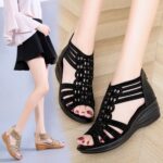 New fashion thick-soled middle-aged sandals
