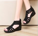 New fashion thick-soled middle-aged sandals - Image 6