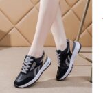 Outdoor leisure travel women's shoes - Image 3