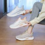 Breathable flying weave women's shoes - Image 5