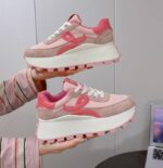 Height-enhancing breathable sneakers