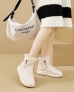 Fashionable Snow boots for women