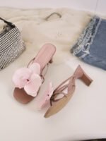 Women's Beach Sandals With Square Toe - Image 3