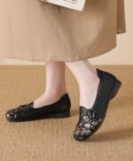 Soft-Soled Women's Shoes Autumn Slip-on Top Layer - Image 4
